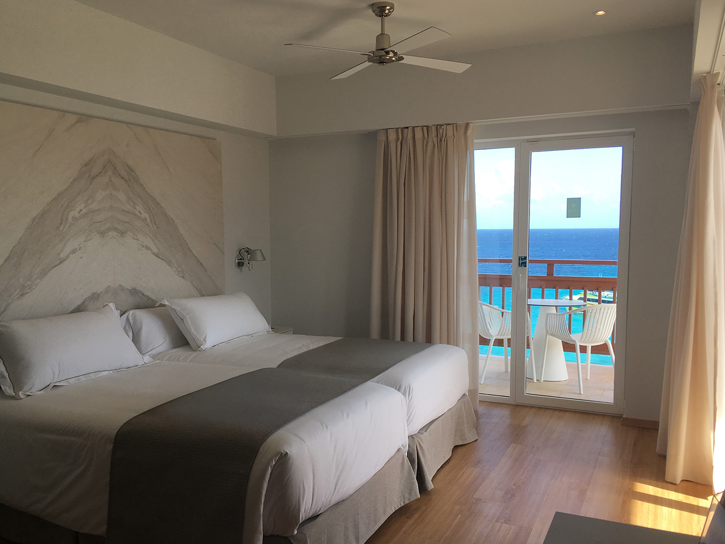 009_alta_CaleiaTalayotSpaHotel Doble Vista Mar Frontal.JPG